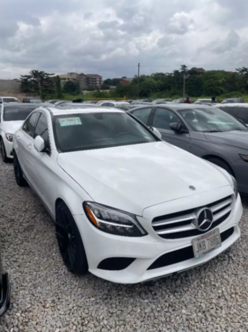 Mercedes-Benz C 300   - 2020