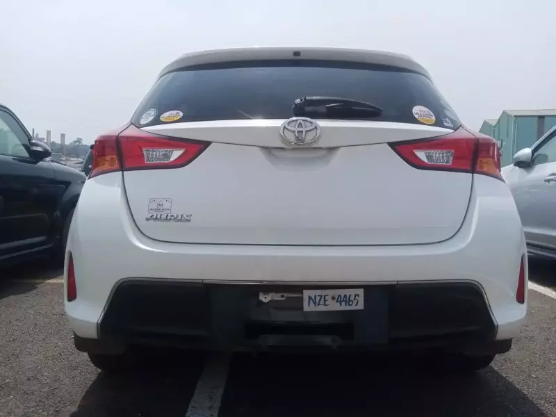 Toyota Auris   - 2012