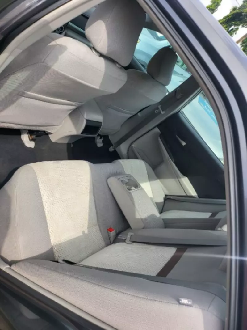 Toyota camry   - 2013