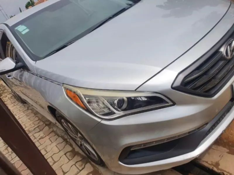 Hyundai Sonata   - 2015