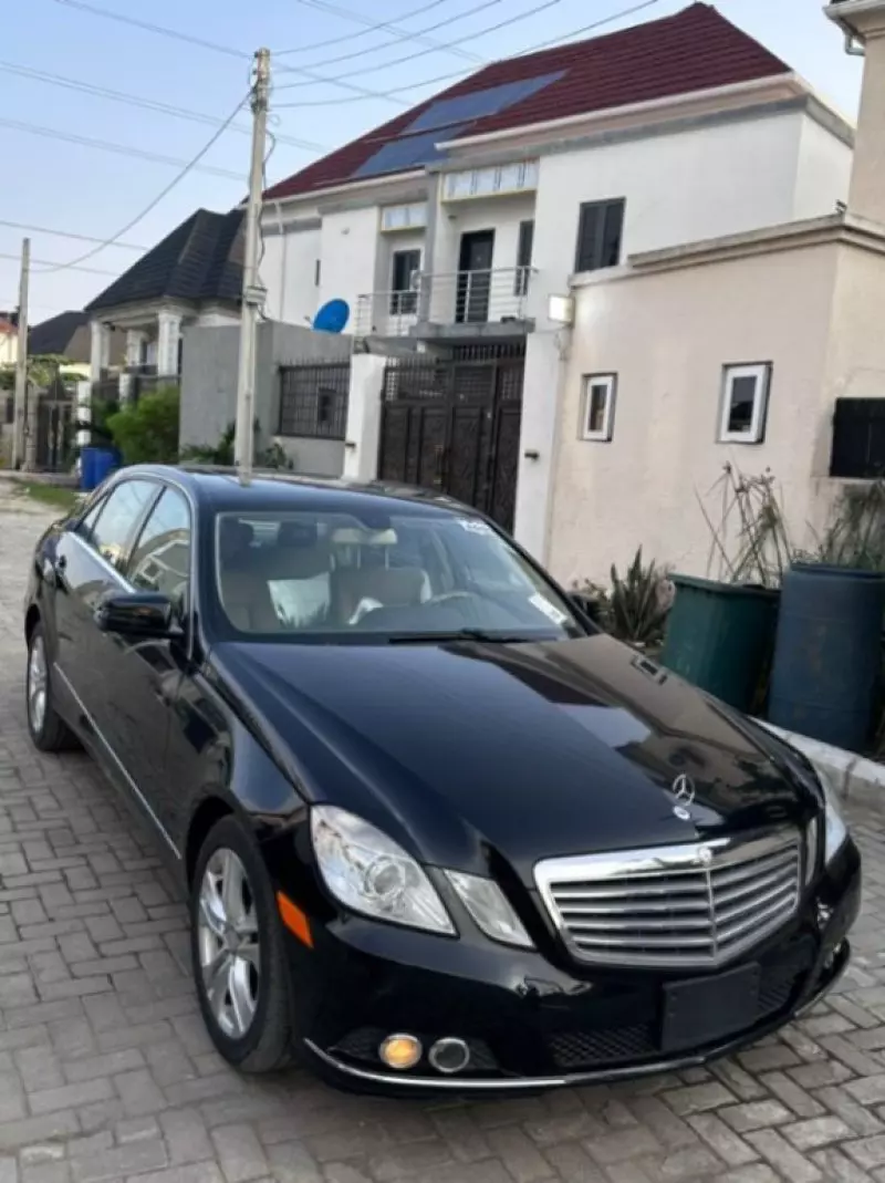 Mercedes-Benz E-Class   - 2011