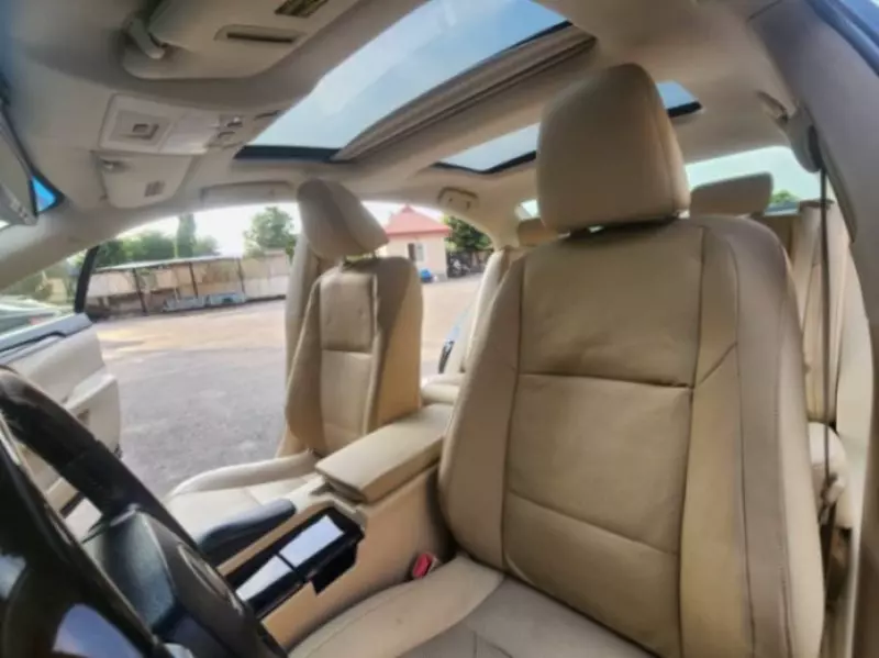 Lexus ES   - 2013