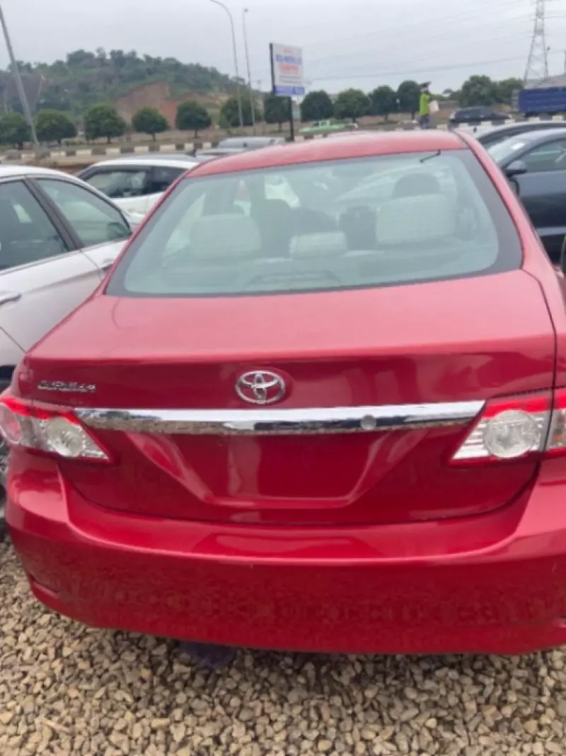 TOYOTA Corolla - 2013