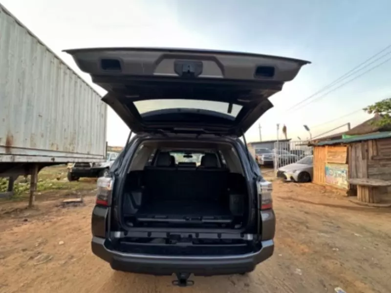 Toyota 4-Runner   - 2016