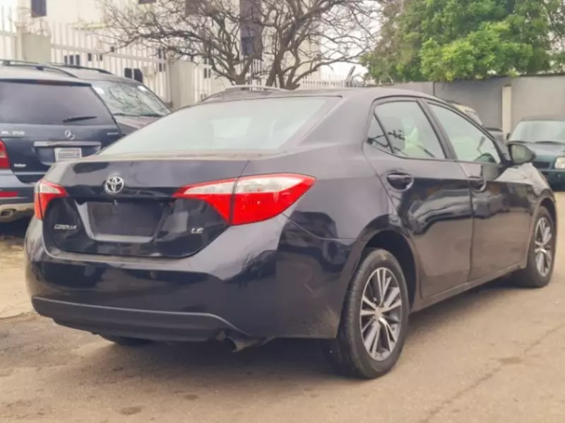 TOYOTA Corolla   - 2016