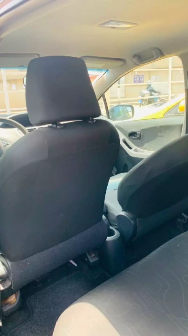 TOYOTA Yaris - 2010