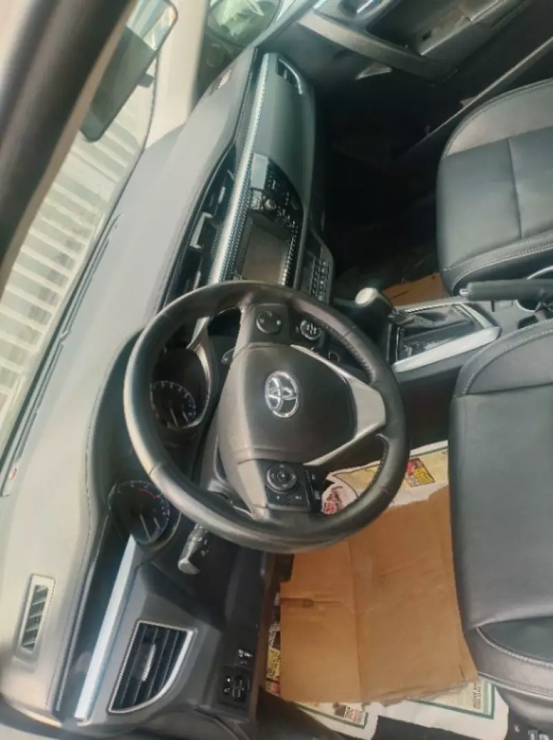 Toyota Corolla   - 2014