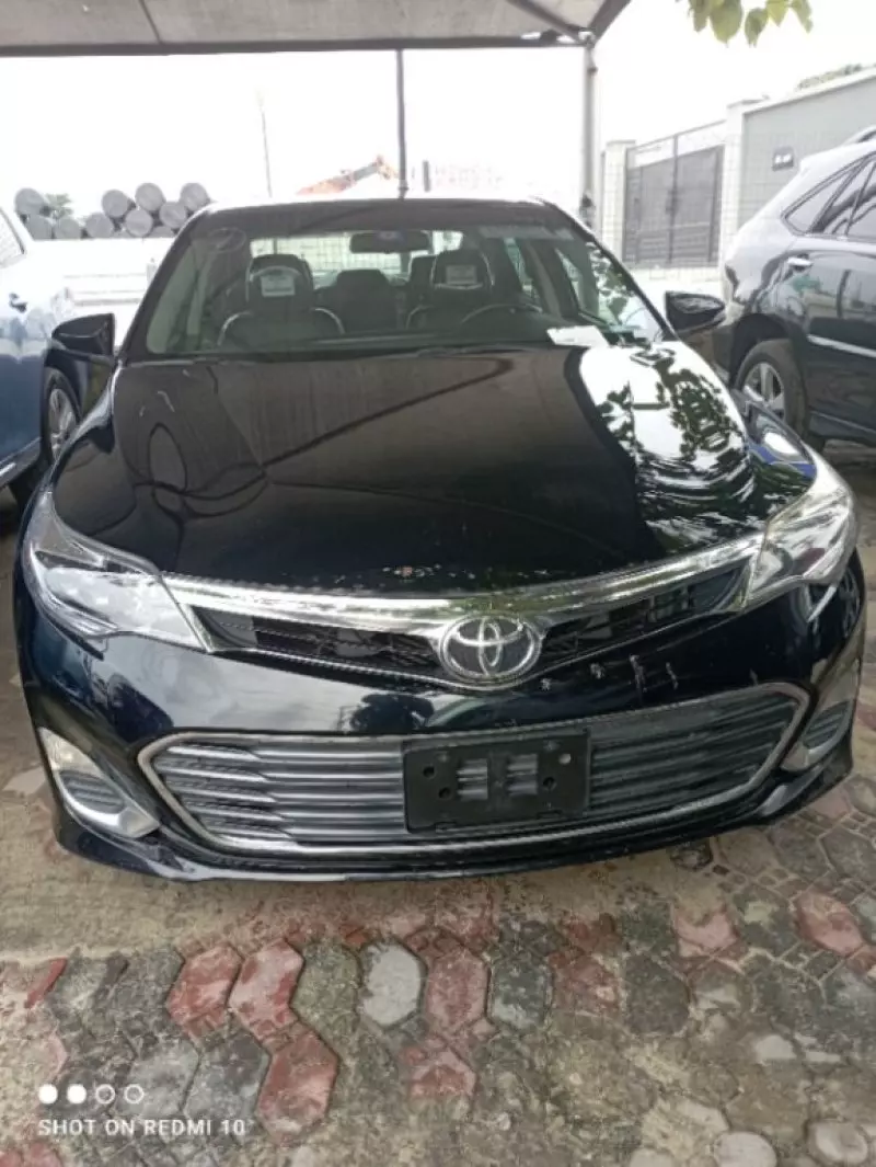 Toyota Avalon - 2013