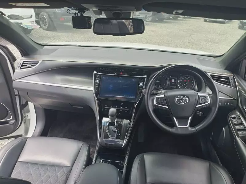 TOYOTA Harrier   - 2019