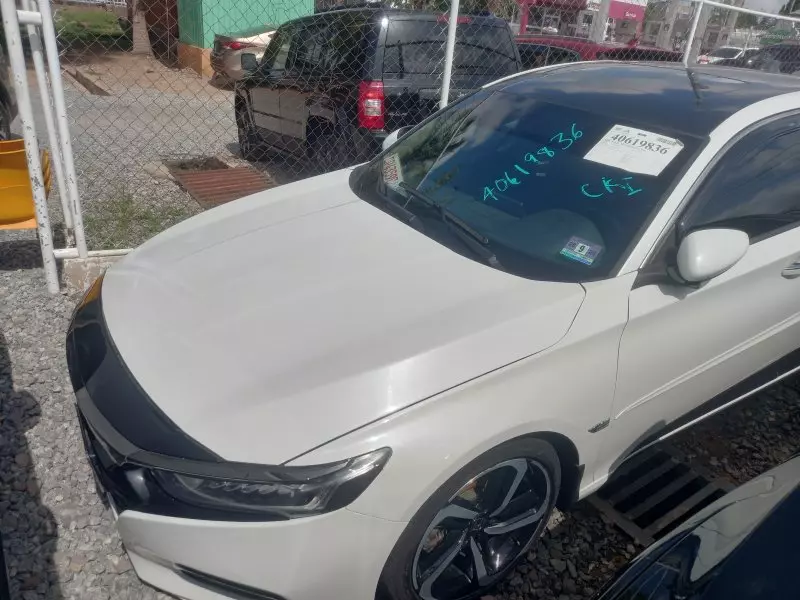 Honda Accord   - 2019
