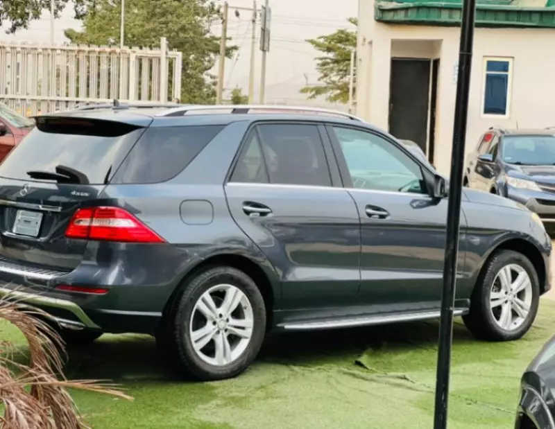 Mercedes-Benz ML-Class   - 2013