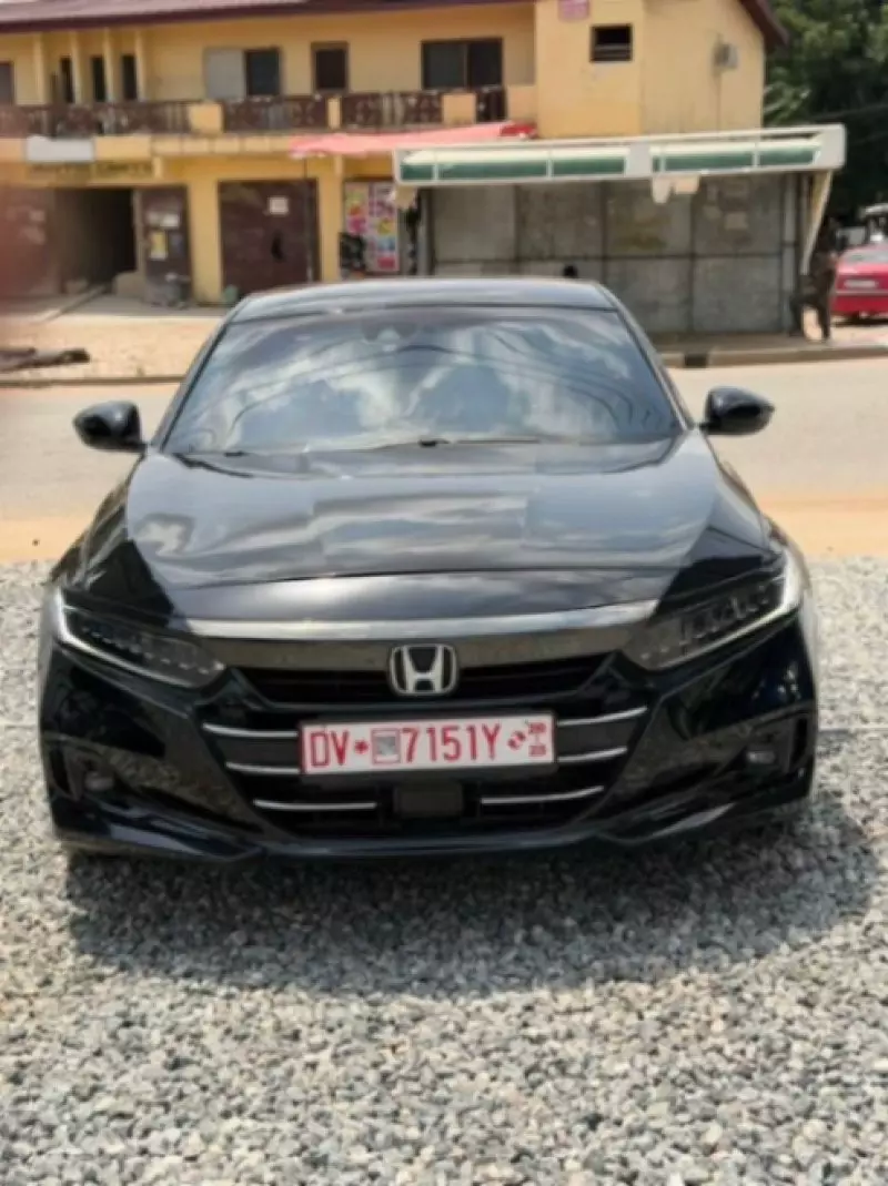 Honda Accord   - 2021