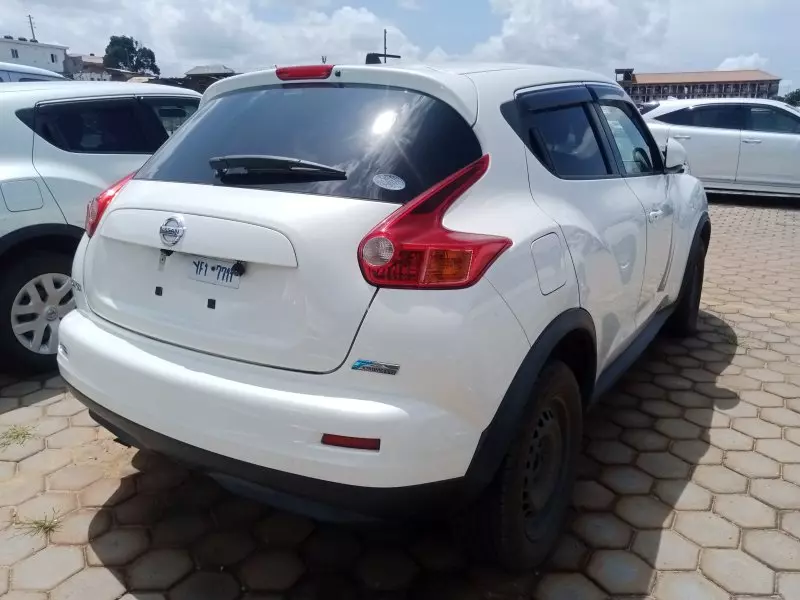 Nissan Juke   - 2012
