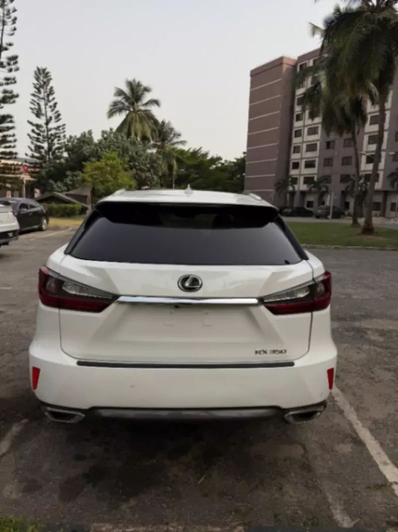 Lexus RX   - 2016