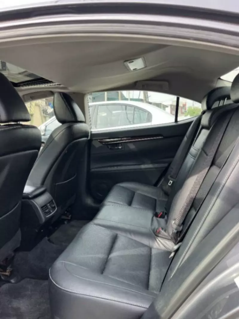 Lexus ES   - 2013