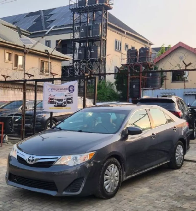 TOYOTA Camry   - 2014