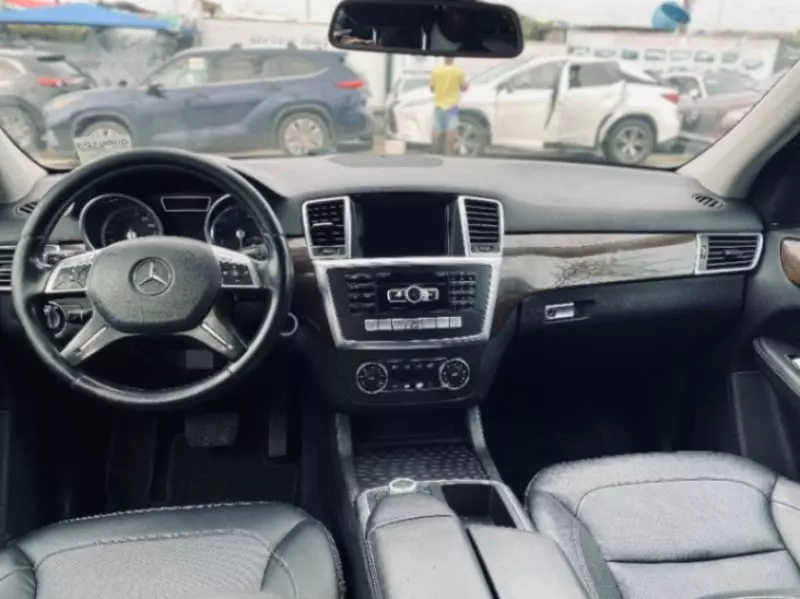 Mercedes-Benz ML-Class - 2015