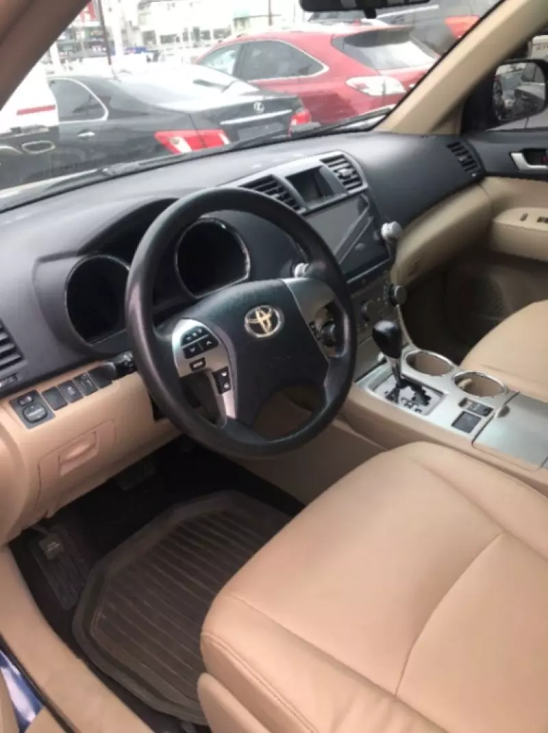 Toyota Highlander   - 2009