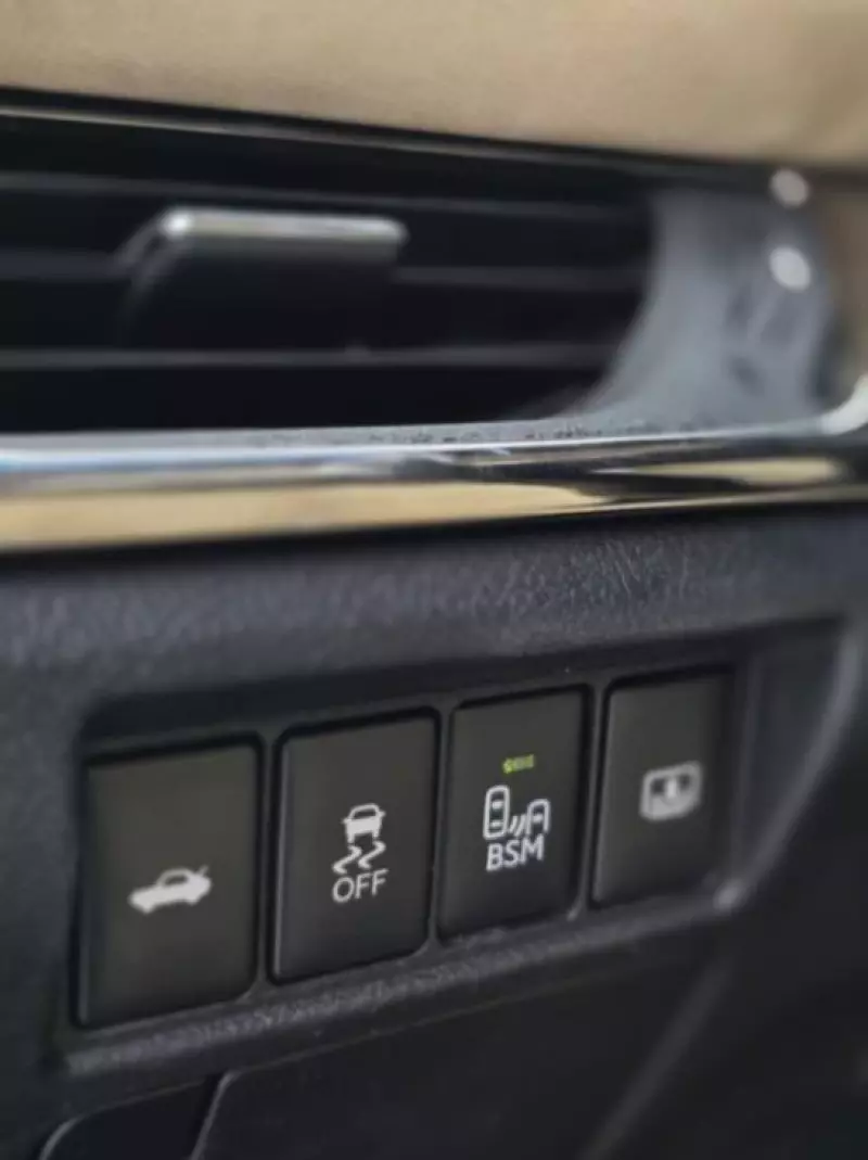 TOYOTA Avalon   - 2013