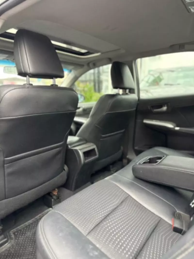 Toyota Camry   - 2013