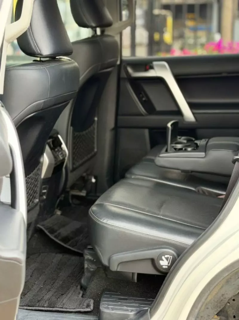 Toyota Landcruiser Prado   - 2019