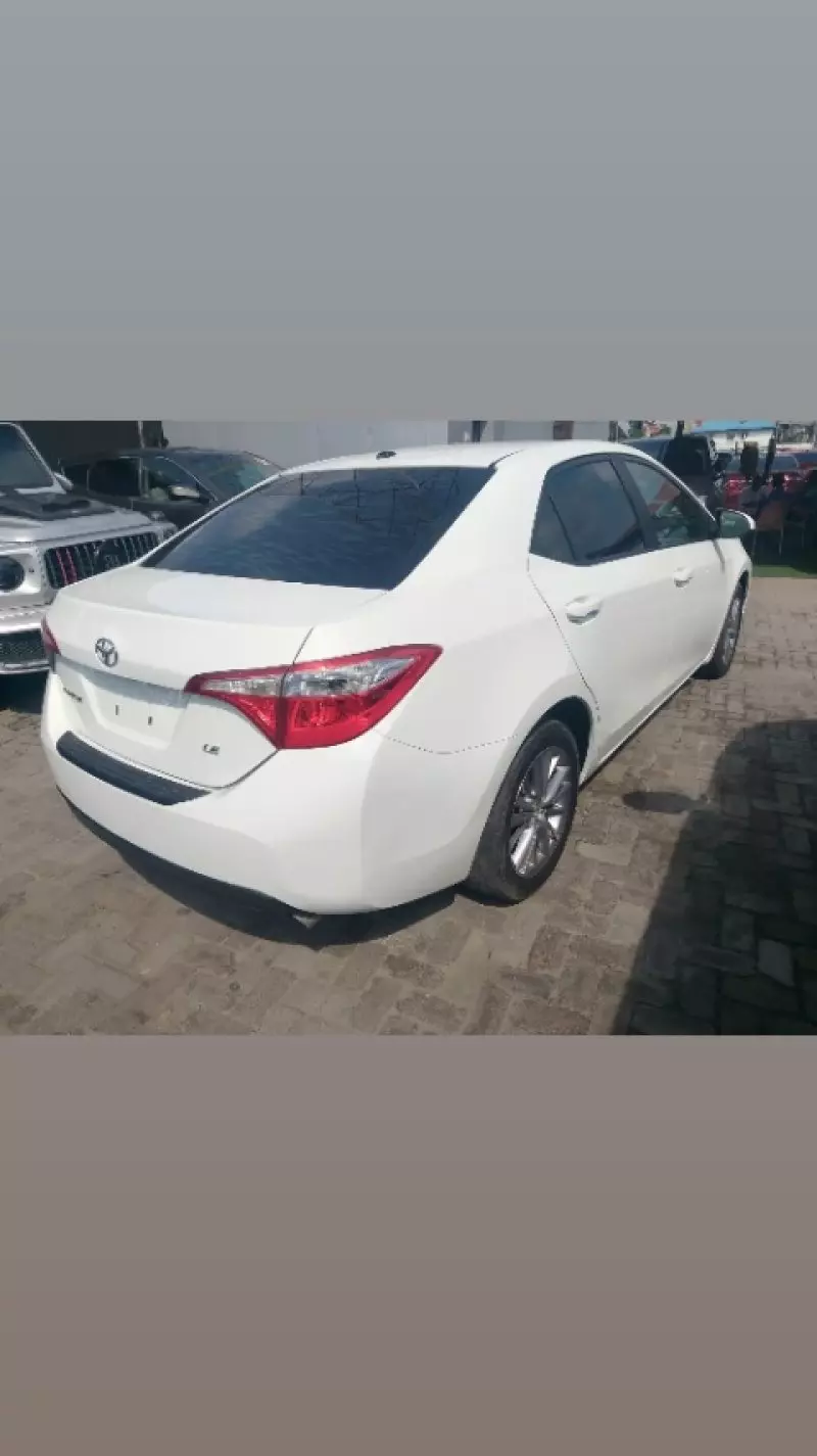Toyota Corolla   - 2014