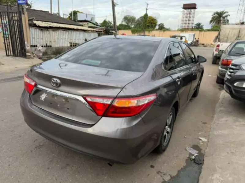 Toyota Camry   - 2015