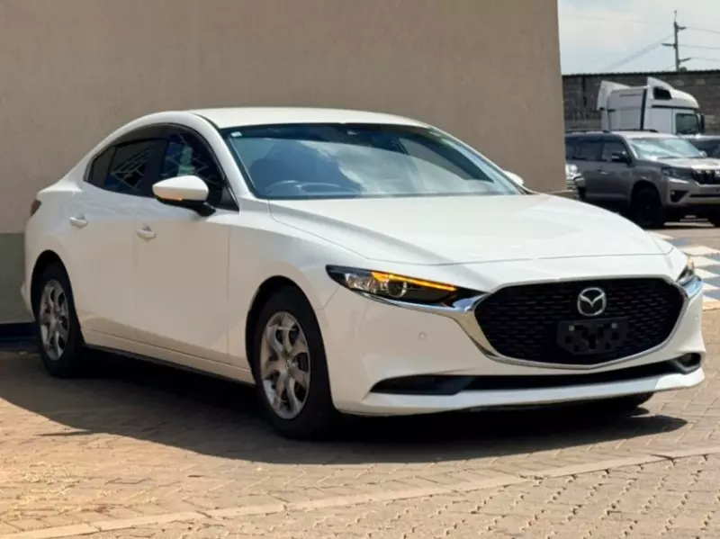 Mazda 3   - 2020