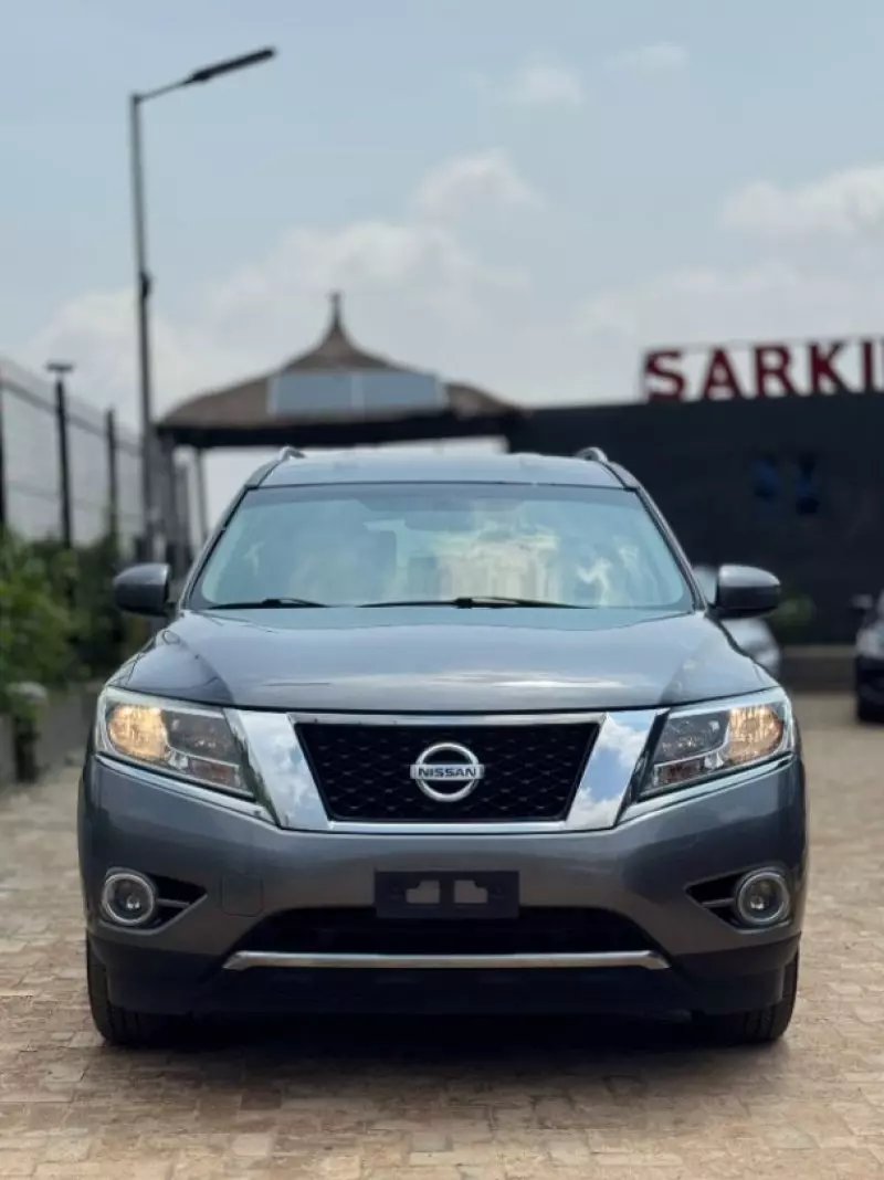Nissan Pathfinder   - 2015