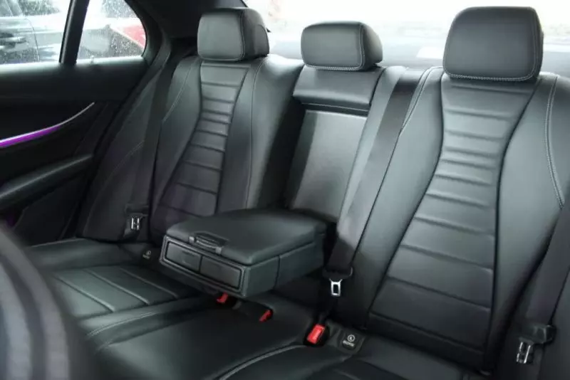 Mercedes-Benz E200   - 2016