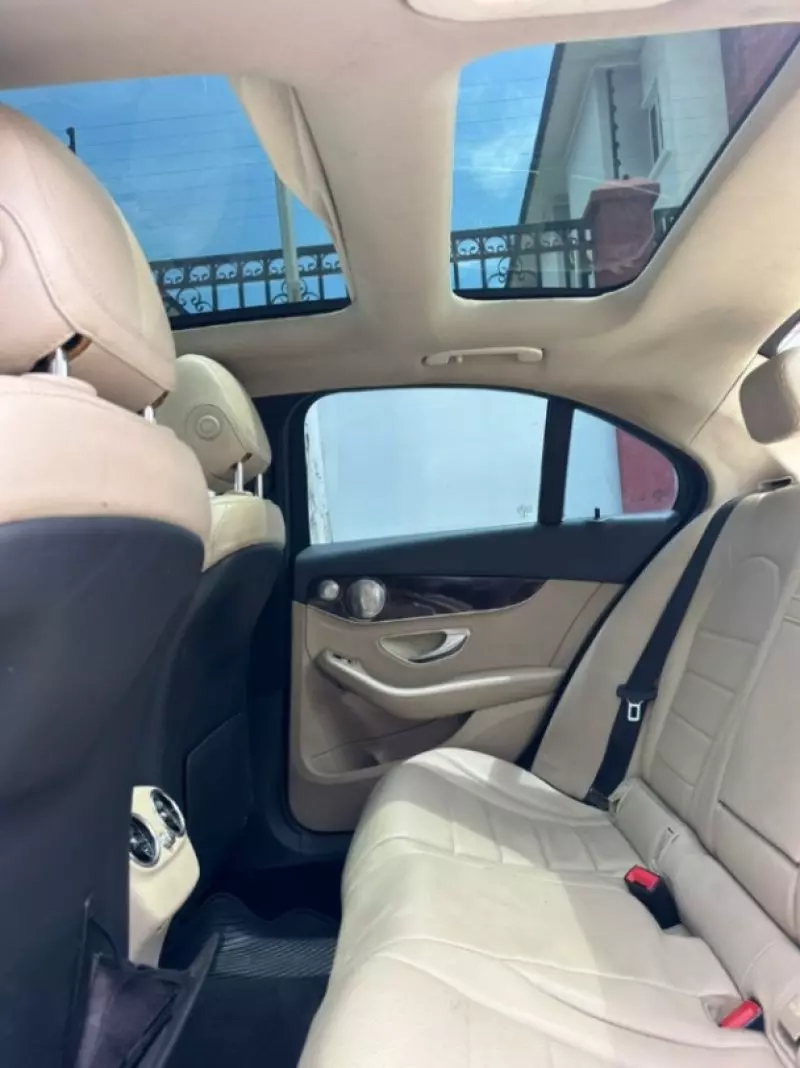 Mercedes-Benz C 300   - 2015