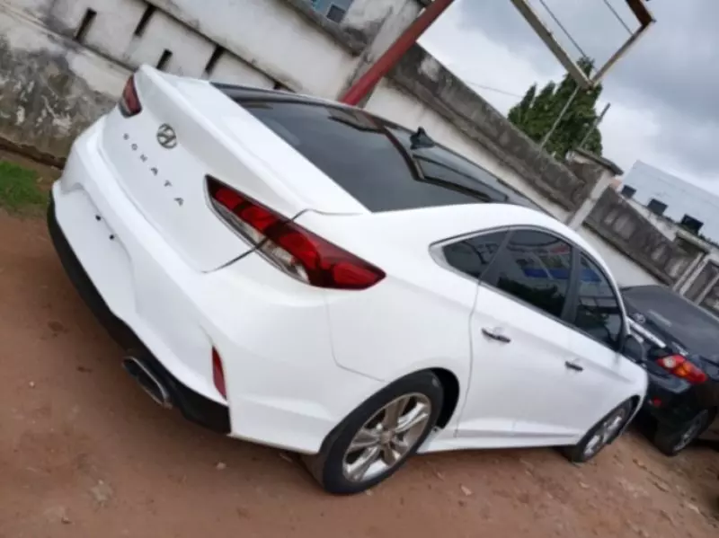 Hyundai Sonata   - 2018