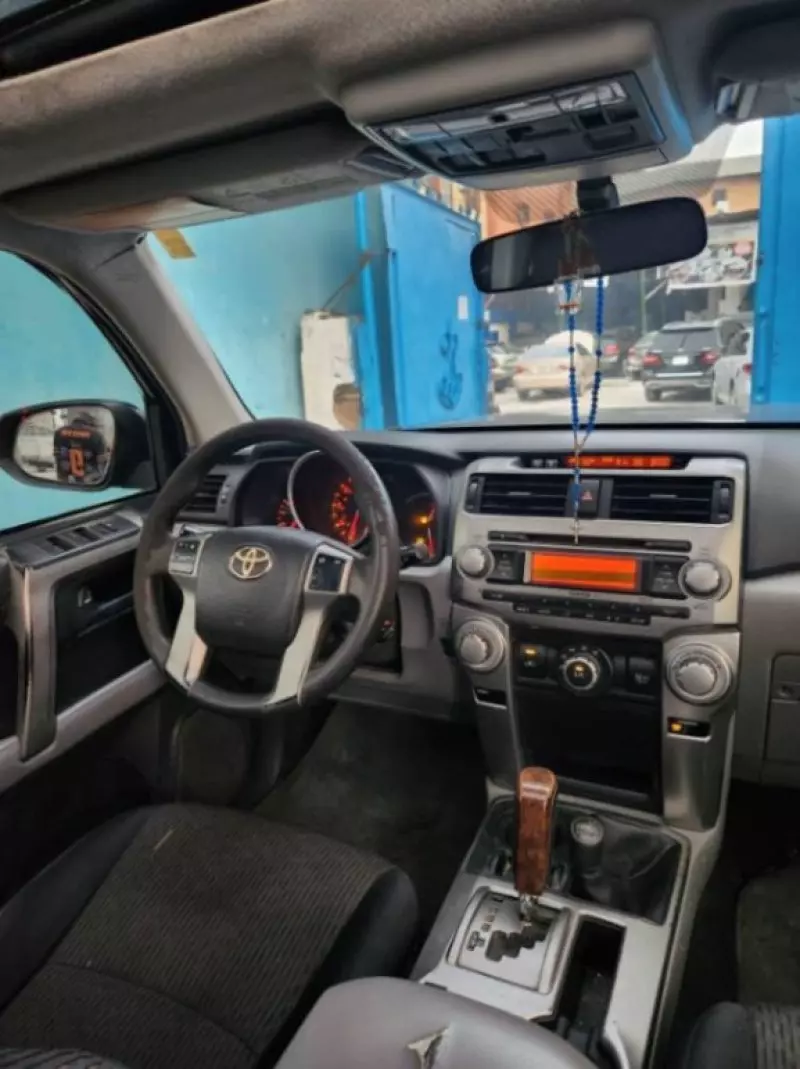 Toyota 4Runner   - 2010
