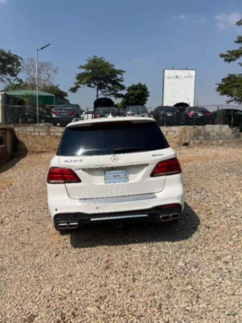 Mercedes-Benz ML 350   - 2014