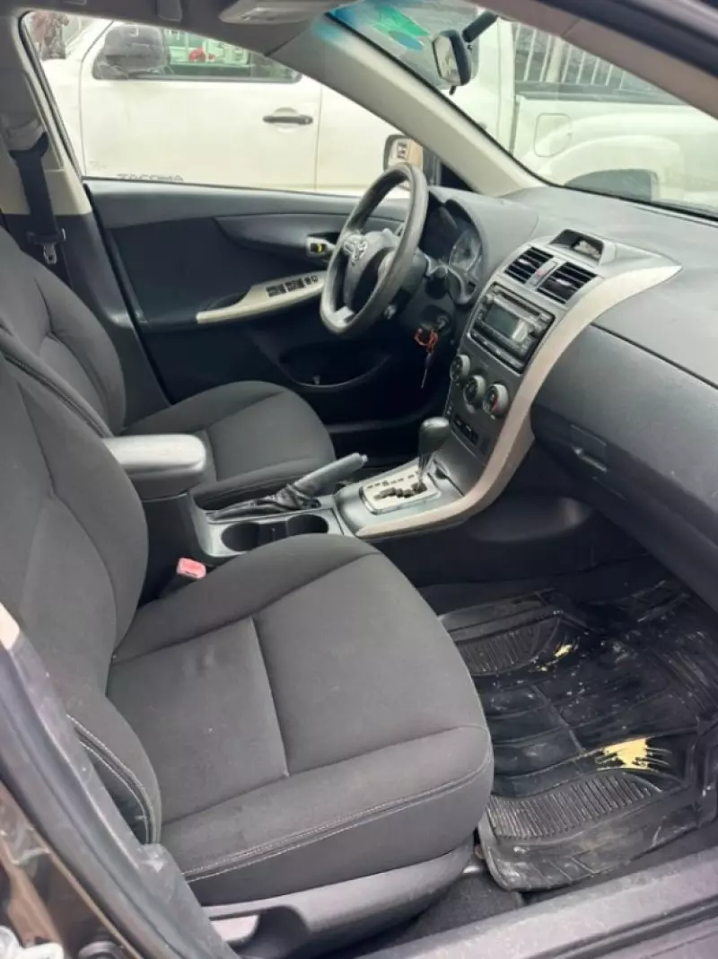 TOYOTA Corolla   - 2012