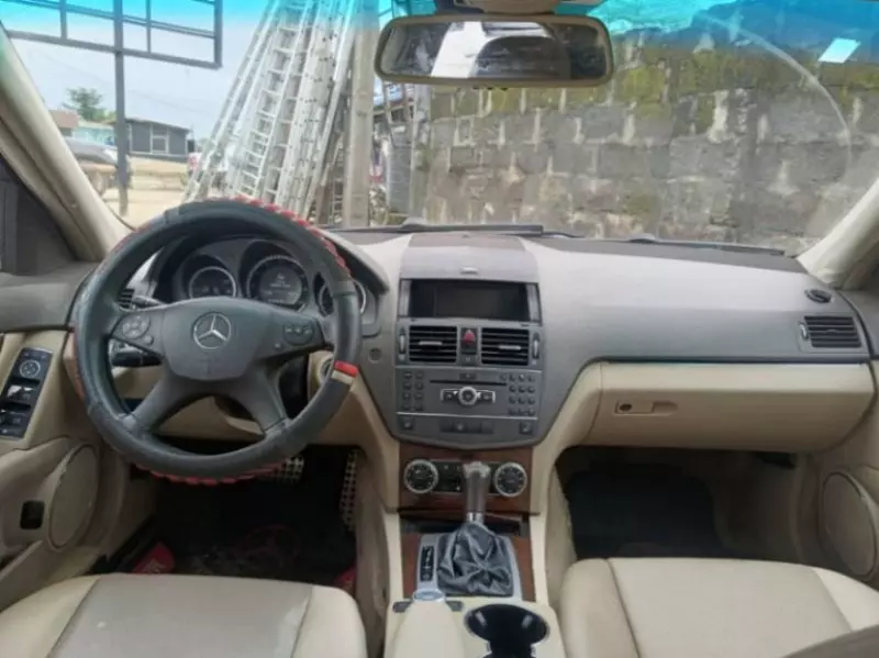 Mercedes-Benz C 350   - 2011