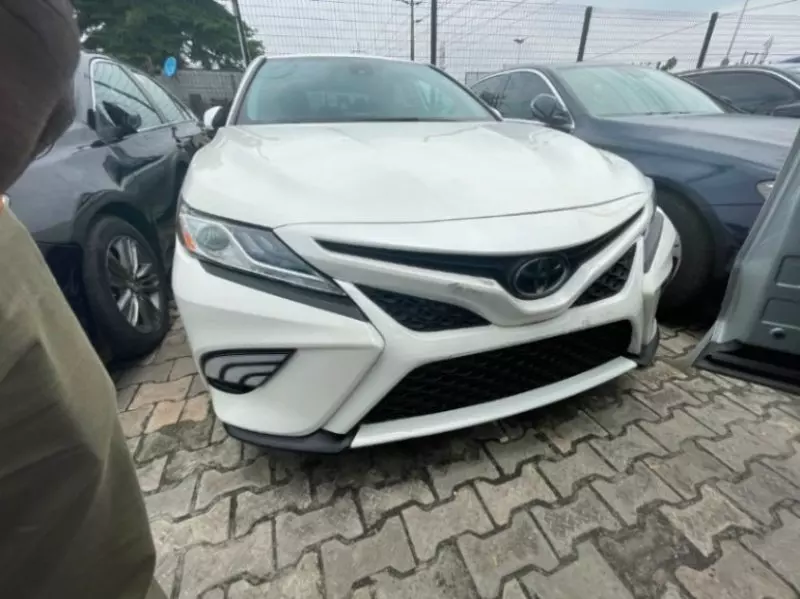 TOYOTA Camry   - 2019
