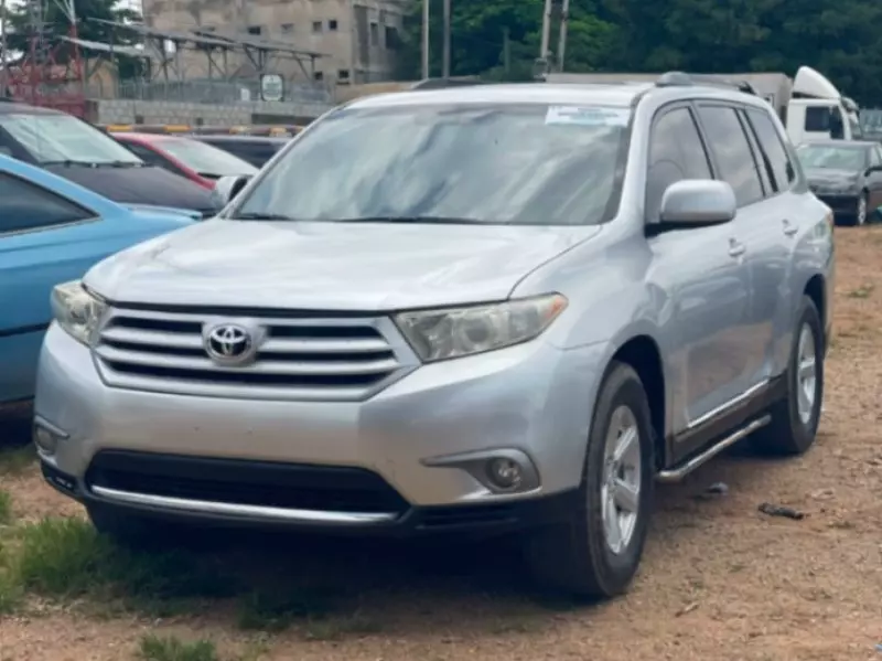 TOYOTA Highlander - 2010
