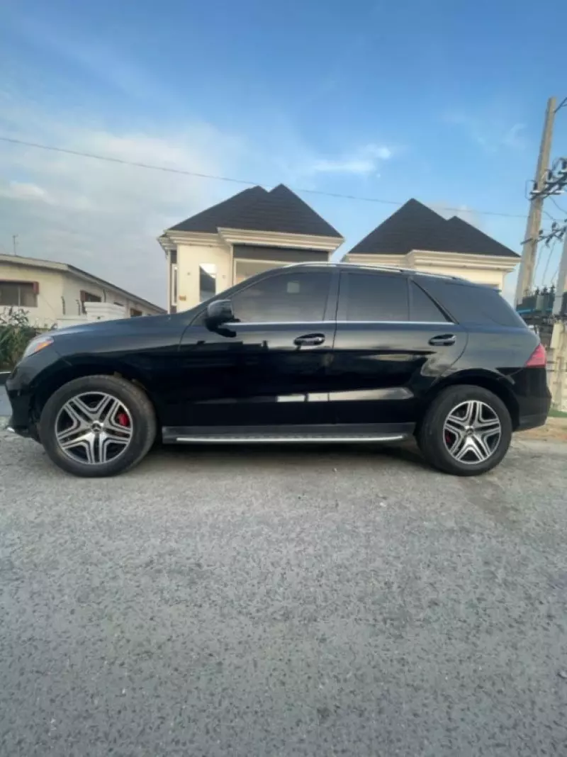 Mercedes-Benz GLE 350   - 2016