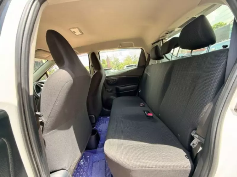 Toyota Vitz   - 2015