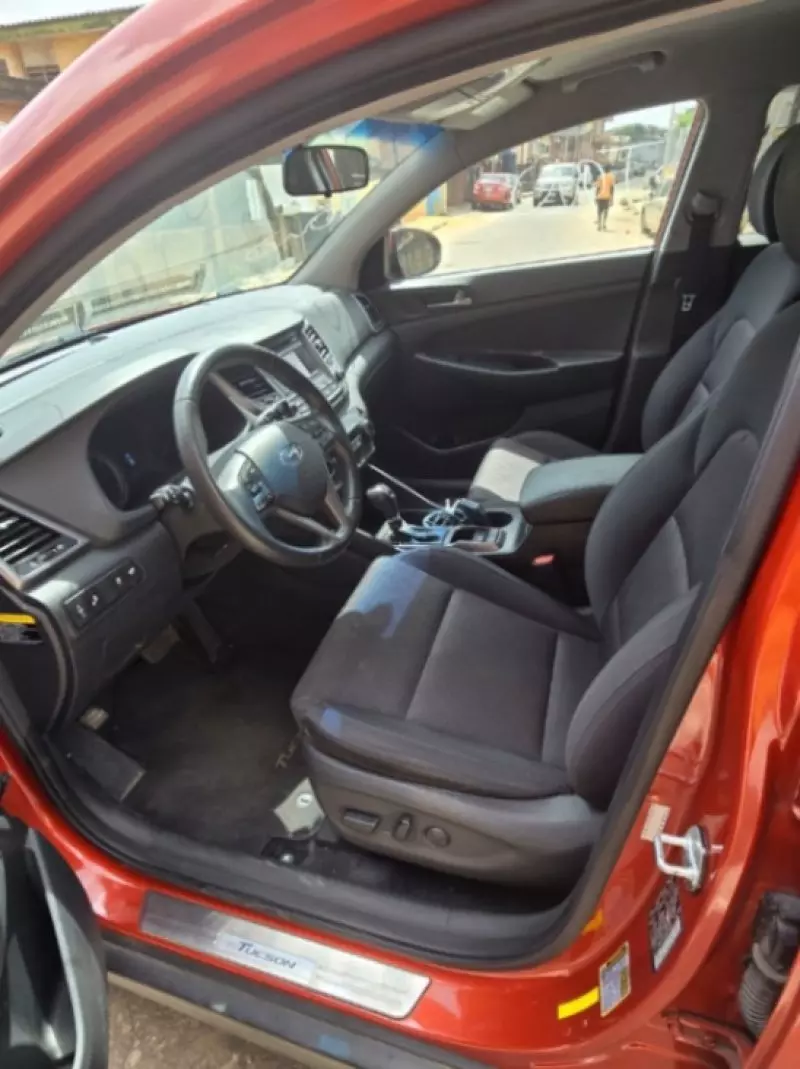 Hyundai Tucson   - 2017