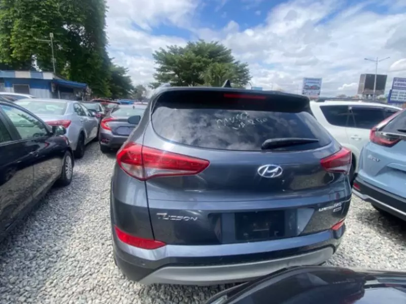 Hyundai Tucson   - 2017