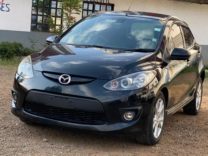 Mazda Demio   - 2011