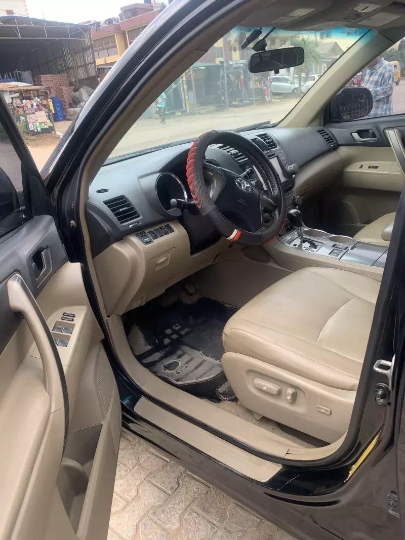 Toyota Highlander   - 2008