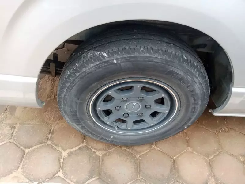 TOYOTA Hiace - 2014