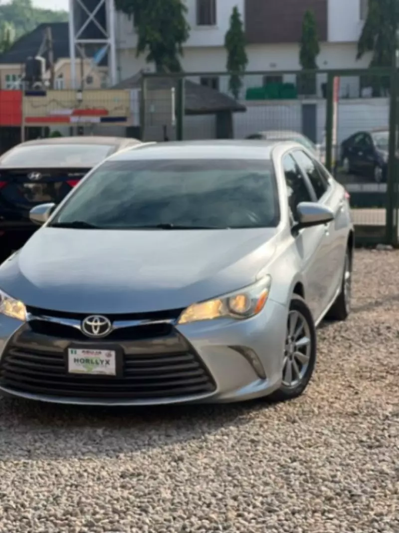 TOYOTA Camry   - 2015