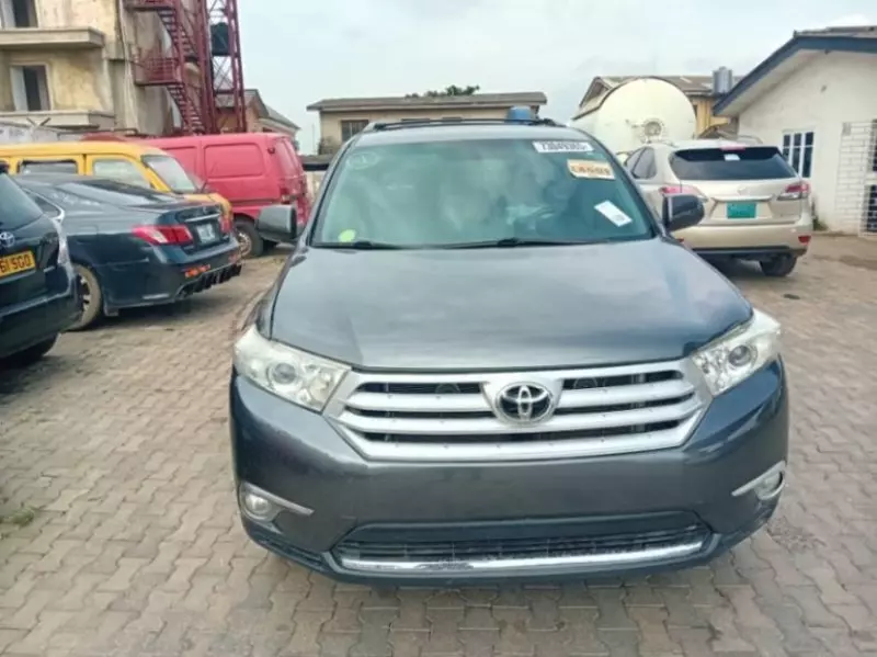 Toyota Highlander - 2012