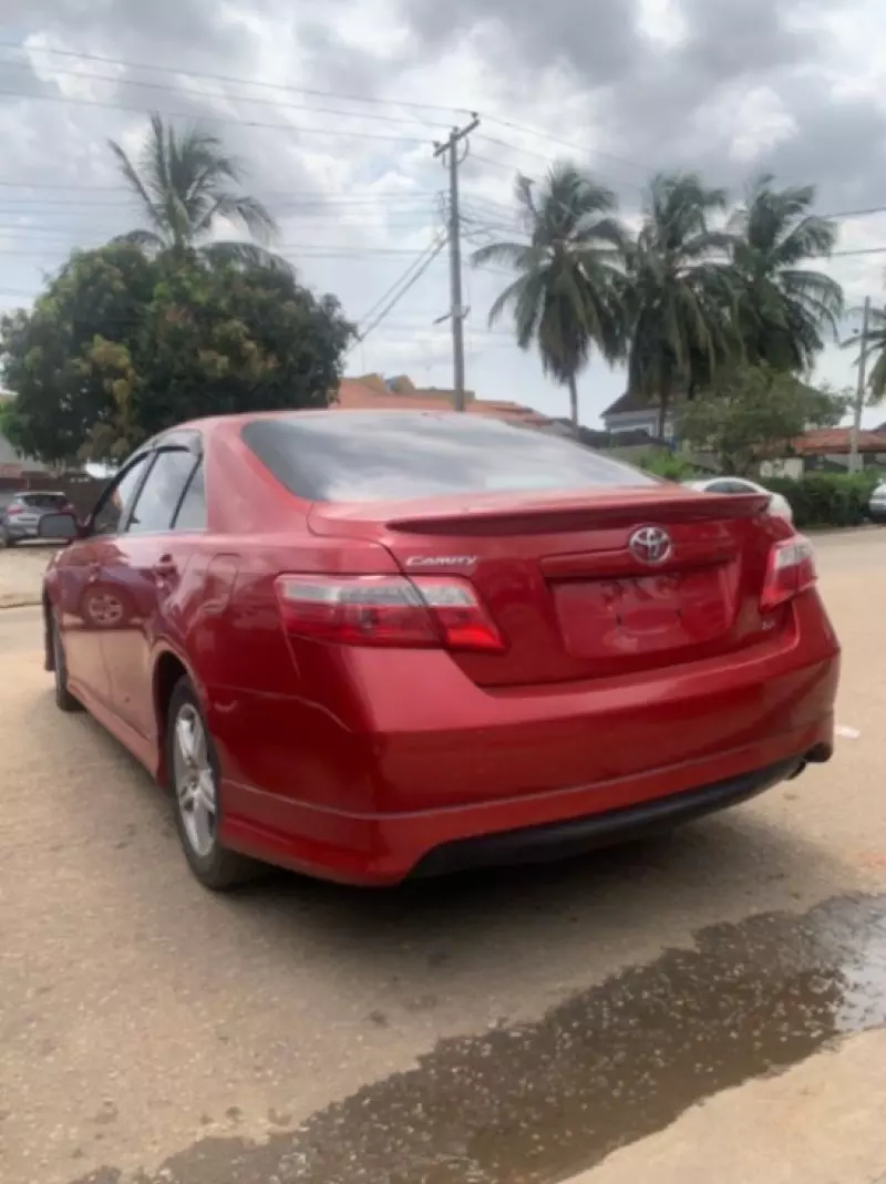 Toyota Camry   - 2008