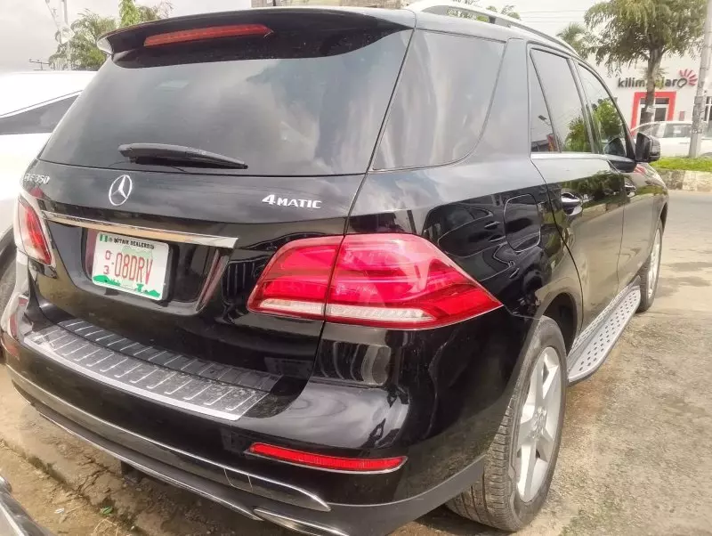 Mercedes-Benz GLE 350   - 2016