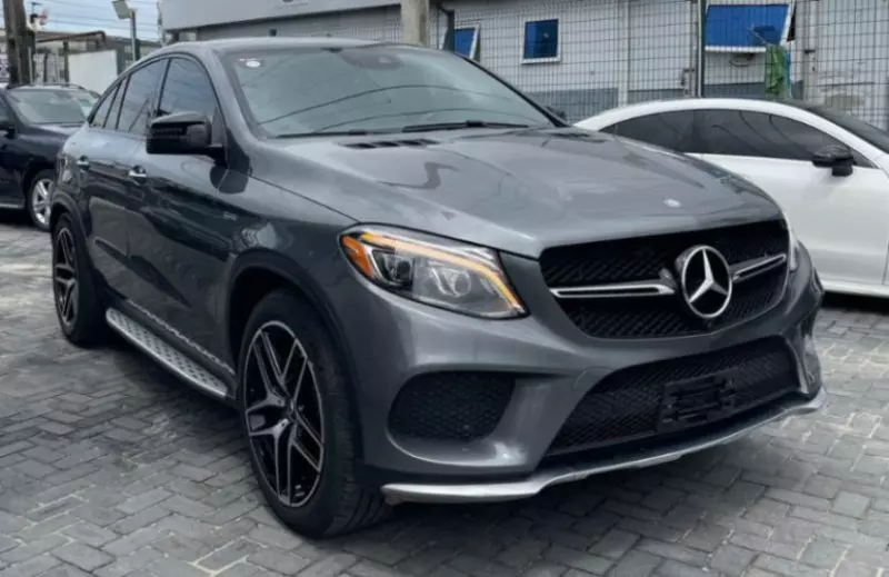 Mercedes-Benz GLE 43 AMG - 2017